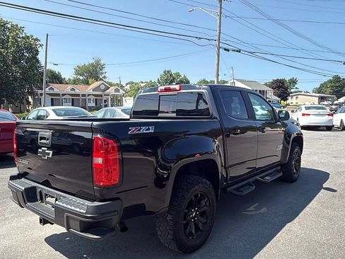 Used 2016 Chevrolet Colorado Z71 w/ Z71 Midnight Edition AWD/4WD image 11