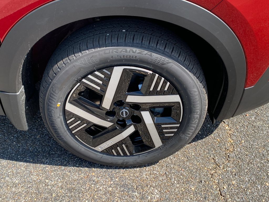New 2026 Nissan Kicks SV w/ Cold Weather Package FWD image 6
