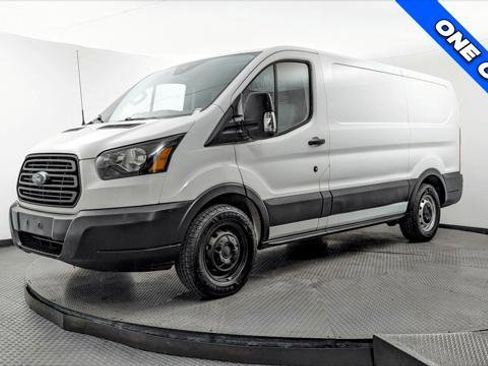 Used 2019 Ford Transit 150 130 Low Roof RWD image 2