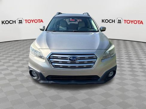 Used 2017 Subaru Outback 2.5i Premium AWD/4WD image 2