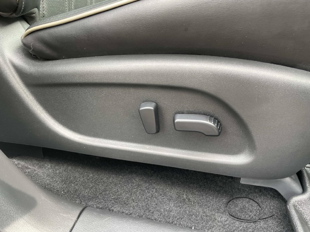 Used 2019 INFINITI QX60 Luxe w/ Sensory Package FWD image 34