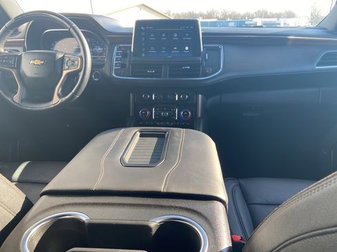 Certified 2024 Chevrolet Suburban High Country w/ Advanced Technology Package image 11