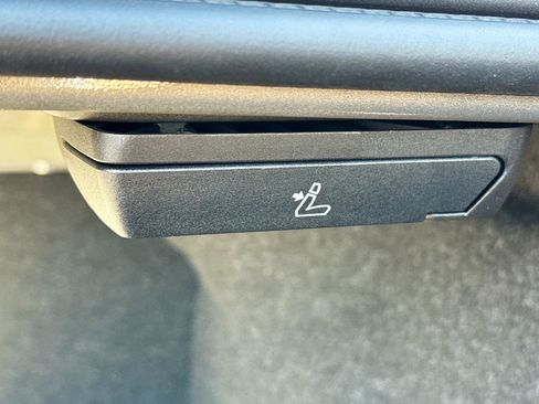 New 2026 BMW 530i w/ Executive Package image 13