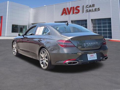 Used 2025 Genesis G70 2.5T RWD image 9