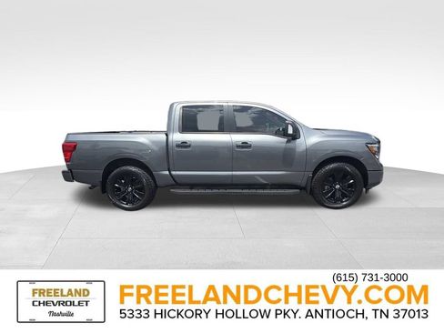 Used 2023 Nissan Titan SV w/ SV Convenience Package AWD/4WD image 2