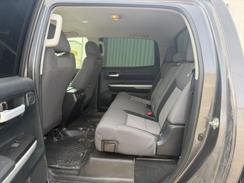 Used 2016 Toyota Tundra SR5 w/ SR5 Upgrade Package image 6