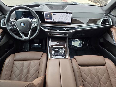 Used 2025 BMW X5 xDrive40i image 12