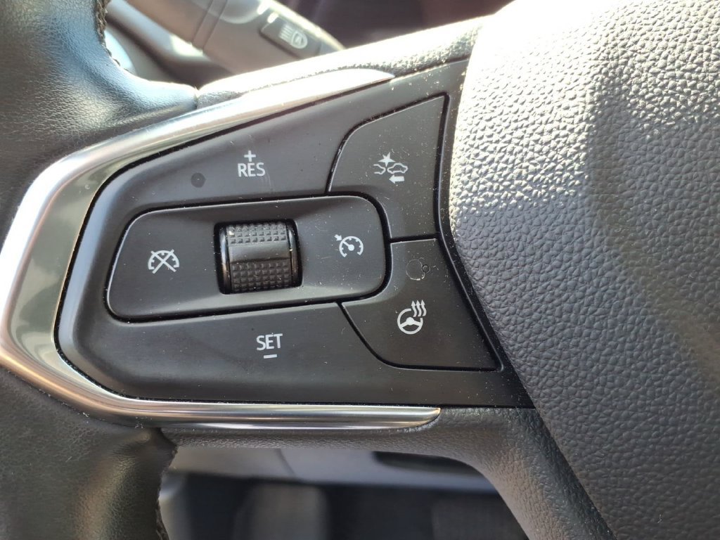 Used 2024 Chevrolet Trax LT w/ Driver Confidence Package FWD image 19
