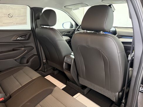 New 2026 Chevrolet Trax LT w/ LT Convenience Package image 31