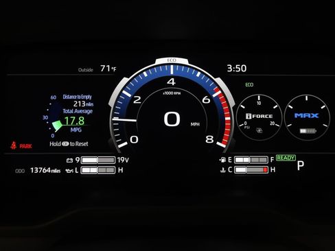 Used 2025 Toyota Tundra Limited AWD/4WD image 18