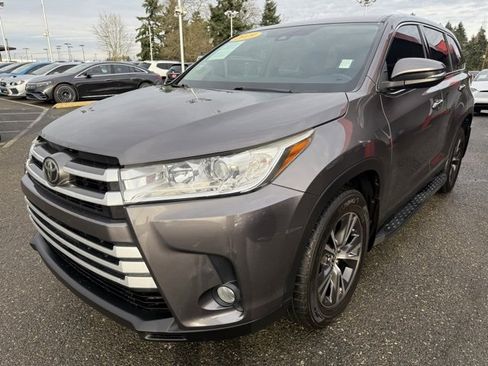 Used 2019 Toyota Highlander Plus image 1