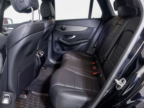 Used 2022 Mercedes-Benz GLC 300 4MATIC image 9
