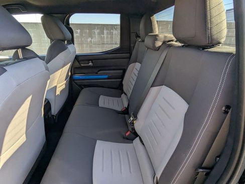 Used 2025 Toyota Tacoma TRD Off-Road image 16