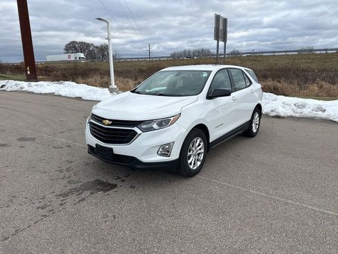 Used 2019 Chevrolet Equinox LS image 16