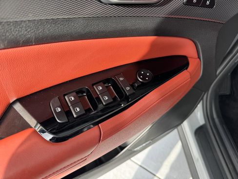 Used 2024 Kia Sportage SX image 25