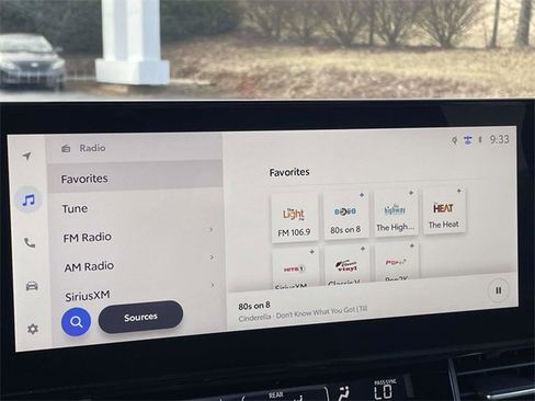 Used 2025 Toyota Sienna Platinum image 28