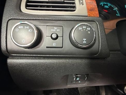 Used 2012 GMC Sierra 2500 SLT w/ SLT Convenience Package AWD/4WD image 19