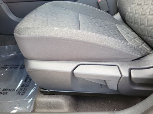 Used 2025 Nissan Kicks SV FWD image 22