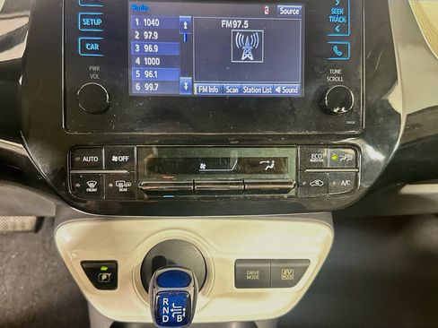 Used 2016 Toyota Prius Two FWD image 22