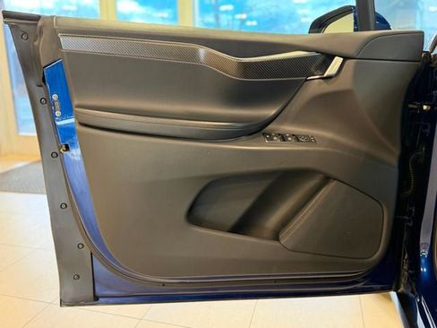 Used 2017 Tesla Model X 75D image 19