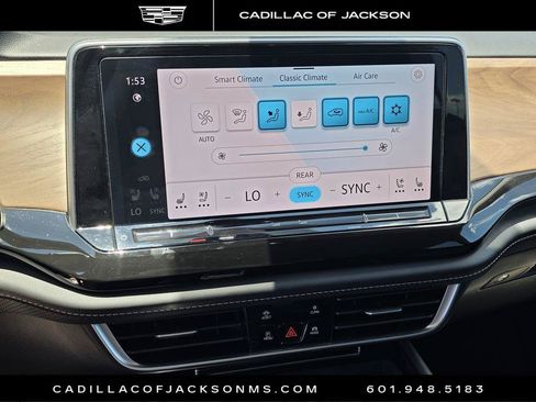Used 2025 Volkswagen Atlas SE FWD image 16