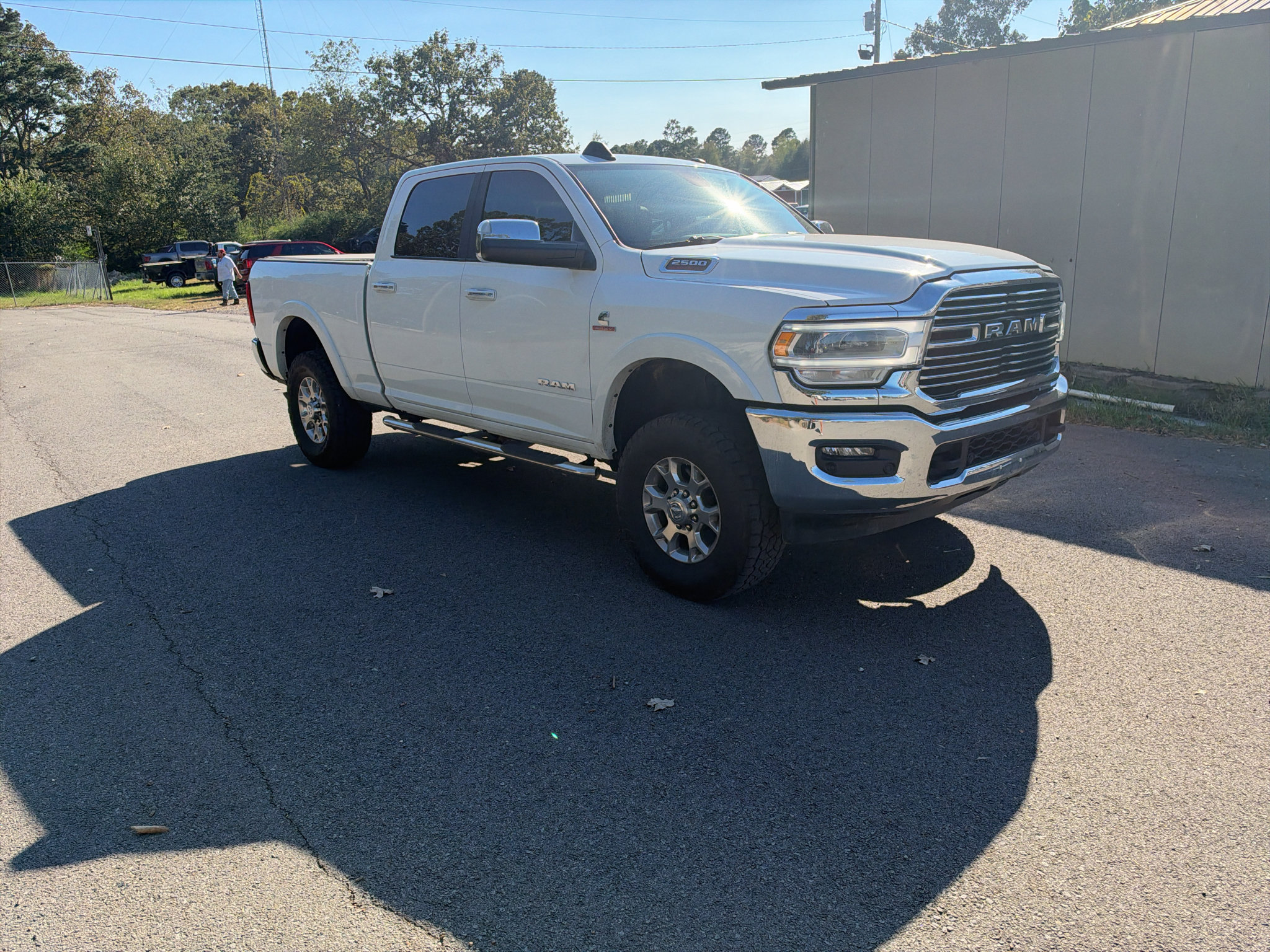 Used 2022 RAM 2500 Laramie AWD/4WD image 2