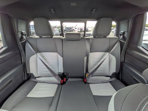 Used 2024 Toyota Tacoma TRD Off-Road w/ TRD Off Road Upgrade Package AWD/4WD image 25