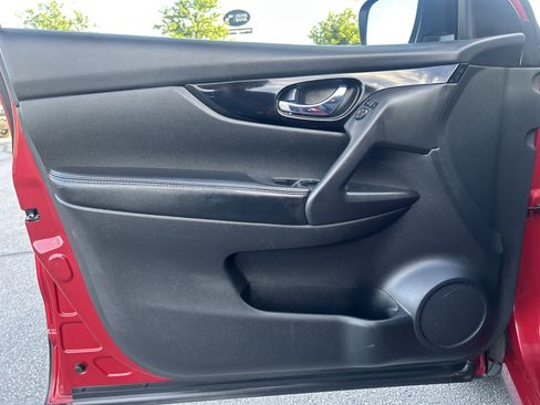 Used 2018 Nissan Rogue Sport SV w/ SV All-Weather Package image 15