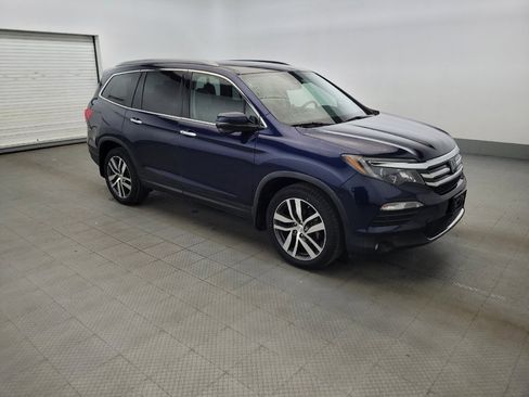 Used 2017 Honda Pilot Touring image 11