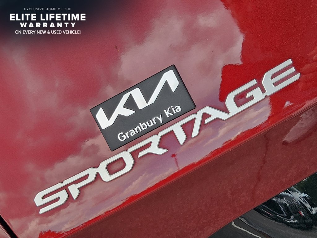 Used 2025 Kia Sportage SX FWD image 7