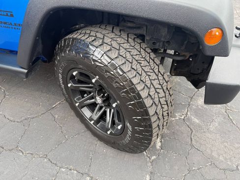 Used 2015 Jeep Wrangler Unlimited Sport w/ Quick Order Package 24S AWD/4WD image 25
