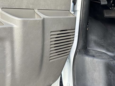 Used 2024 GMC Savana 2500 w/ Driver Convenience Package image 18