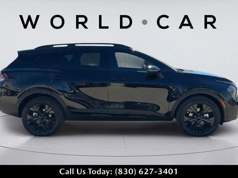 Used 2025 Kia Sportage X-Line AWD/4WD image 2