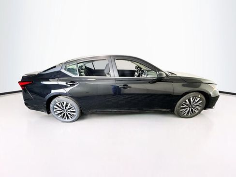 New 2026 Nissan Altima 2.5 SV FWD image 4