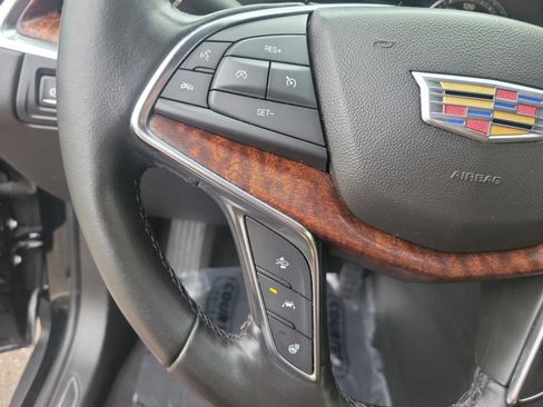 Used 2020 Cadillac XT5 Premium Luxury w/ LPO, Illumination Package image 23