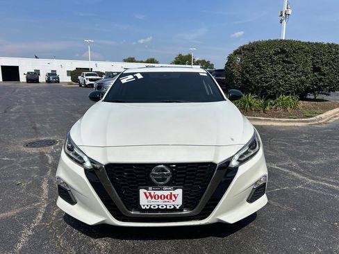 Used 2021 Nissan Altima 2.0 SR FWD image 4