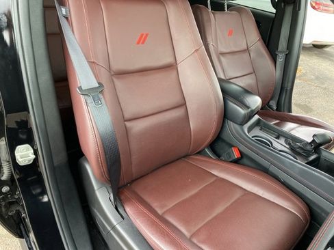 Used 2023 Dodge Durango GT image 39