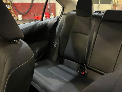 Used 2025 Toyota Corolla LE image 38