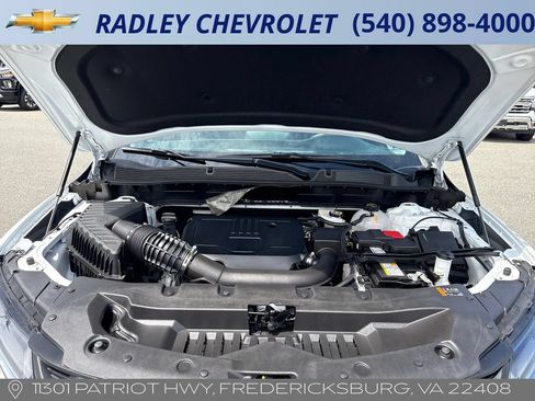 Certified 2025 Chevrolet Blazer LT FWD image 15
