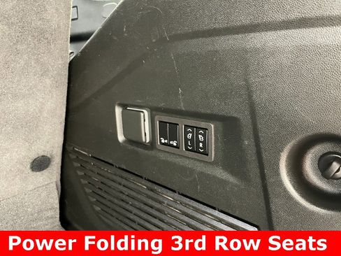 Certified 2023 Chevrolet Tahoe High Country w/ Advanced Technology Package image 17