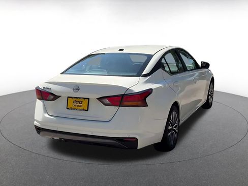 Used 2026 Nissan Altima 2.5 SV FWD image 11