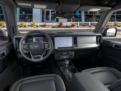 New 2025 Ford Bronco Outer Banks image 9