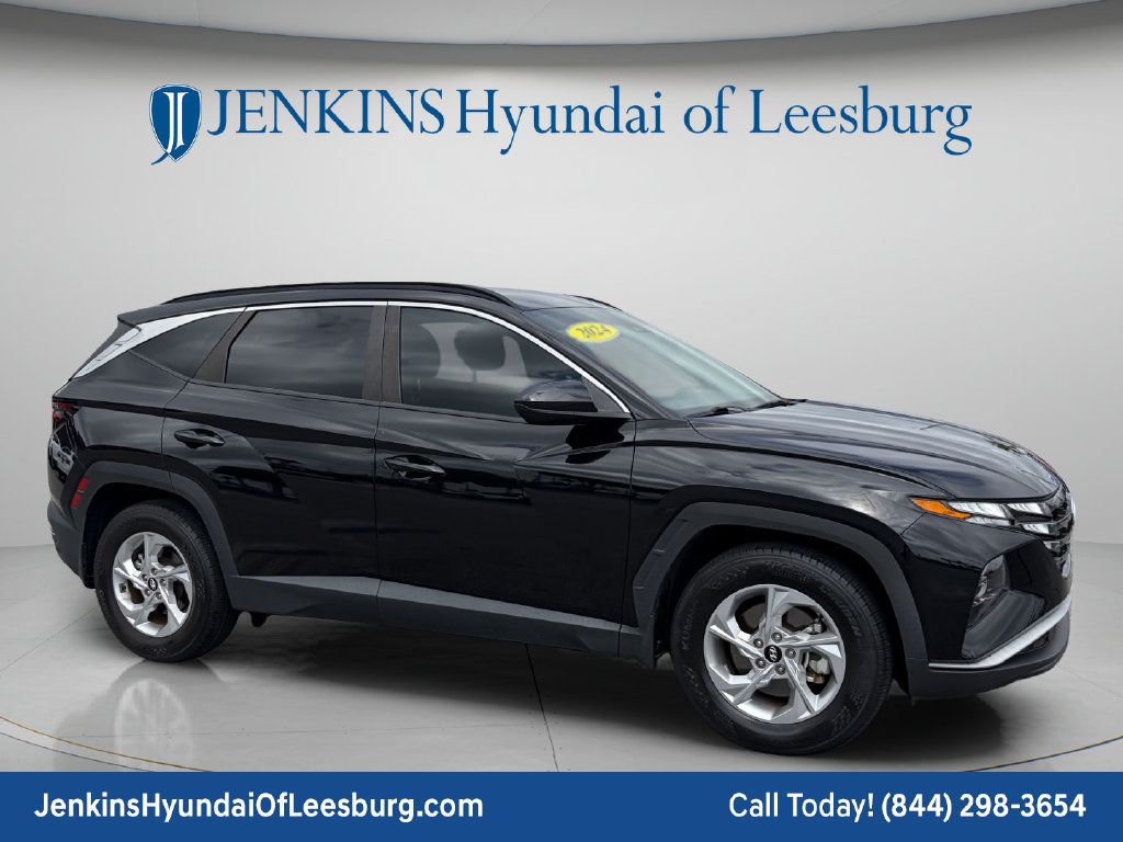 Certified 2024 Hyundai Tucson SEL FWD image 2
