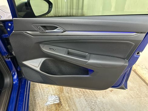 Used 2024 Volkswagen Golf R image 27
