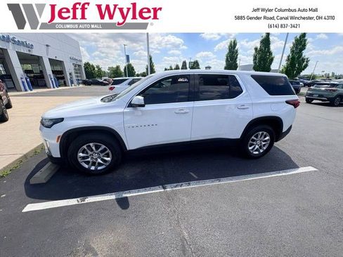 Used 2024 Chevrolet Traverse LS w/ Safety Package AWD/4WD image 1