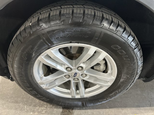 Certified 2023 Ford Explorer XLT w/ Equipment Group 202A AWD/4WD image 23