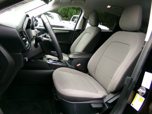 Used 2022 Ford Escape SE w/ Cold Weather Package AWD/4WD image 13