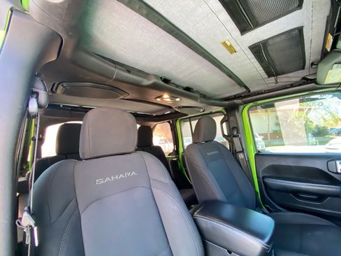 Used 2020 Jeep Wrangler Unlimited Sahara image 39