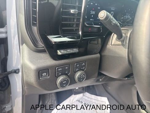 Used 2025 Chevrolet Silverado 2500 ZR2 w/ Technology Package image 18