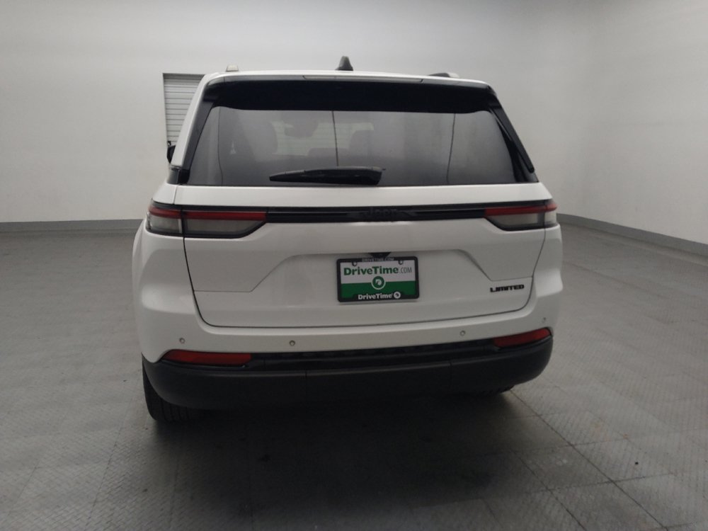 Used 2023 Jeep Grand Cherokee Limited w/ Black Appearance Package RWD image 6